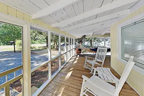 612sunny 2 Bedroom Home - Image 2