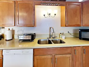 Disneyland Family Getaway 3BedroomHome with Private Pool - Image 2