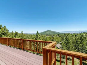 Stunning and Spacious in Truckee by RedAwning - Image 3