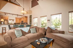 Waterside Family Fun 3 Bedroom Duplex - Image 2