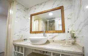 Museum Resort & Spa - Image 4