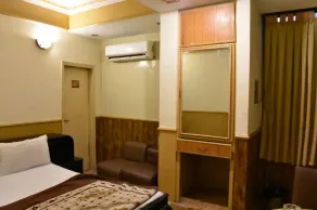 Hotel Royal Gardens - Image 5
