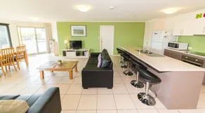 Salt - 37 Oceanview Drive - Image 3