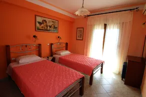 Prestige Studio & Apartment - Image 5