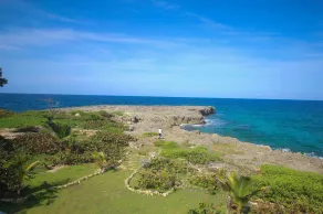 Cottage On The Ocean - Image 5