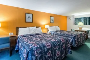 Rodeway Inn - Image 5