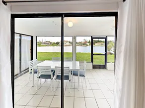 Lakefront 3br W/ Screened Patio 3 Bedroom Home - Image 5