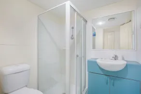 Surfers Beach Resort One - Image 2