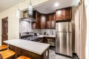 Van Wyck Hotel & Suites Near JFK Airport - Image 5