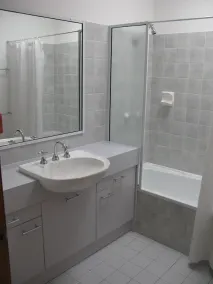 Bluedock Apartments - Image 2