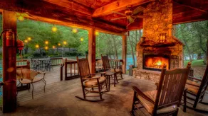 Hooked On Toccoa- River Front | Outdoor Fireplace | Screened Porch | Toccoa River - Image 4