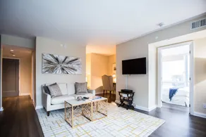 Yorkville Plaza by JET Furnished Suites Inc - Image 3