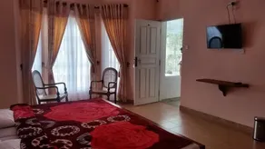 Maha Royal Hotel - Image 4