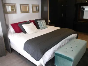 Newly Designed 1BR Condo - Image 4