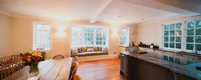 Beautiful 3 Bedroom Georgian Townhouse With Parking - Image 4