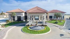 BEAUTIFUL HOUSE WITH PRIVATE POOL IN GOLD COAST - Image 5