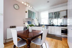 Contemporary Charm - Image 4