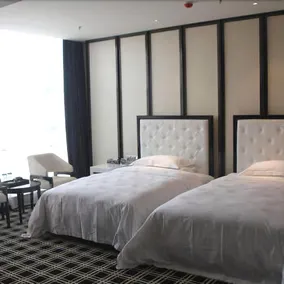 Crystal International Hotel - Image 3