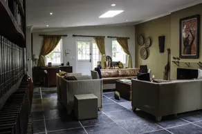 Somerset Villa - Image 2