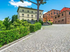 Valley-view Apartment in San Miniato with Swimming Pool - Image 5
