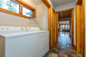 Dream Weaver - Come Enjoy Privacy & Stunning Long Lake Views of Muskoka! - Image 5
