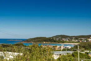 Fingal Bay Beach House, 32 Lentara Street - Image 3