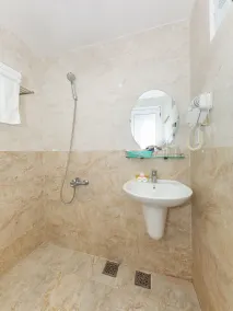 An Hotel - Image 2