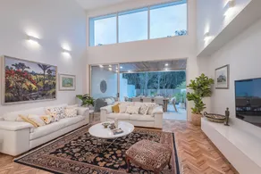 Noosa Villas - Image 2