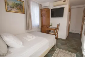 Jagodic Hotel Penzion - Image 4