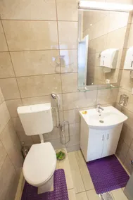 Hostel amd - Image 4