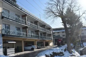 Summit Hotel & Apartments - Image 3