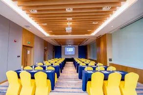 Holiday Inn Express Yantai Fulai - Image 3