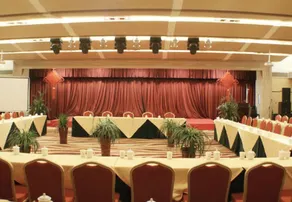 Century Hotel - Image 5
