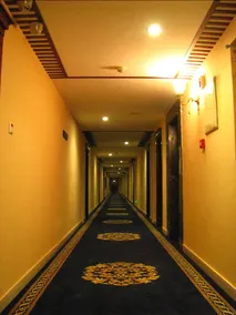 SUTTON EUROSTYLE HOTEL - Image 5