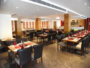 Hotel Sunbeam Premium - Image 5