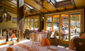 Typically Swiss Hotel Tascherhof - Image 3
