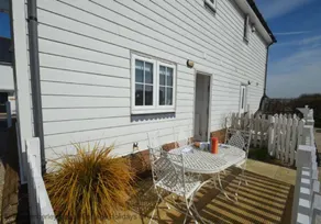 Saltmarsh Cottage - Image 5