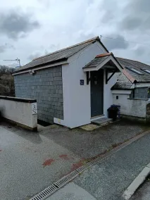Beautiful 1-bed Riversi Cottage Located in Malpas - Image 5