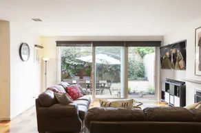 BOUTIQUE STAYS - Elwood Hideaway - Image 2