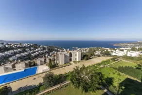 Comfy Villa With Lovely View in Gundogan Bodrum - Image 4