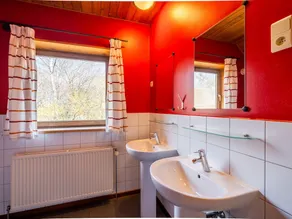 Spacious Chalet in Waimes With Garden - Image 4