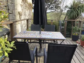 Cozy Camborne Studio Retreat With two Single Beds - Image 2