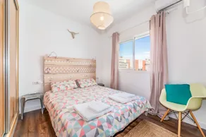 C29 - Trendy Central Apartment with small Parking and Terrace - Image 4