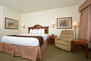 SureStay Hotel by Best Western Blackwell - Image 5