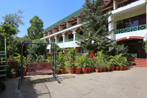 OYO 8600 Hotel Deepali Executive - Image 4