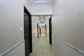 OYO 10136 Hotel Central Suites - Image 4