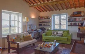 Beautiful Home in Roccalbegna With 5 Bedrooms and Wifi - Image 2