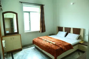 Hotel City Ganga by OYO Rooms - Image 3