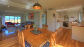Castaway Cottage - Image 4