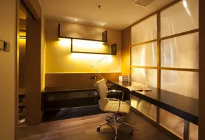 Lee Garden Service Apartments - Image 4